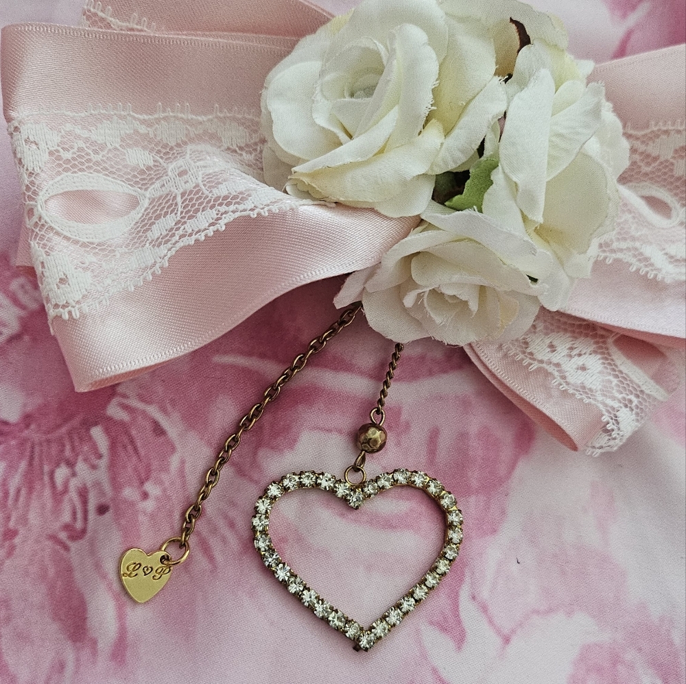 Rare La Pafait Gyaru Pink Satin White Lace Rose Bow Barette Heart Charms - Picture 2 of 9